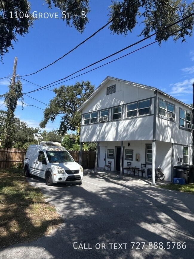 Building Photo - 1104 Grove St
