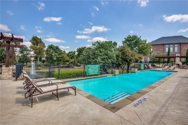 Building Photo - 4220 Riverview Dr