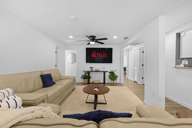 Building Photo - 2229 Alice Rd