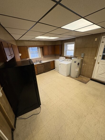 Kitchen - 29 E 4th St