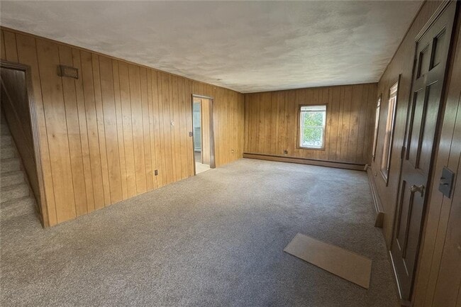 Building Photo - 14 Douglas St