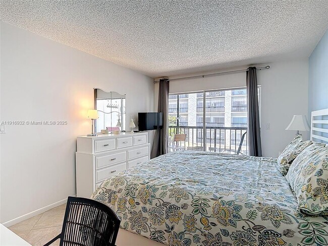 Building Photo - 201 178th Dr