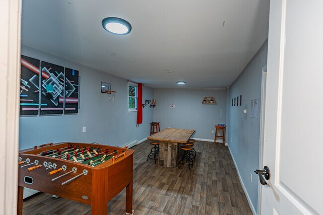 Building Photo - 173 Mountainview Rd