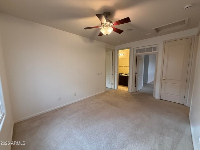 Building Photo - 2807 E Desert Broom Pl