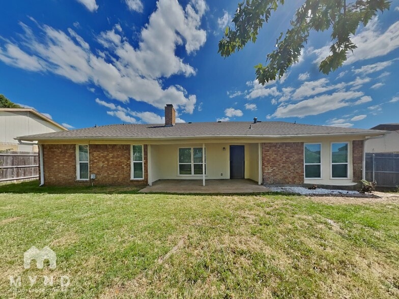 Building Photo - 3305 Heritage Ln