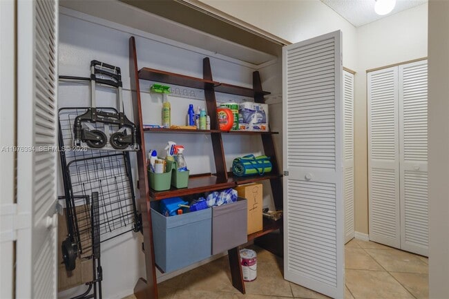 Building Photo - 1980 S Ocean Dr