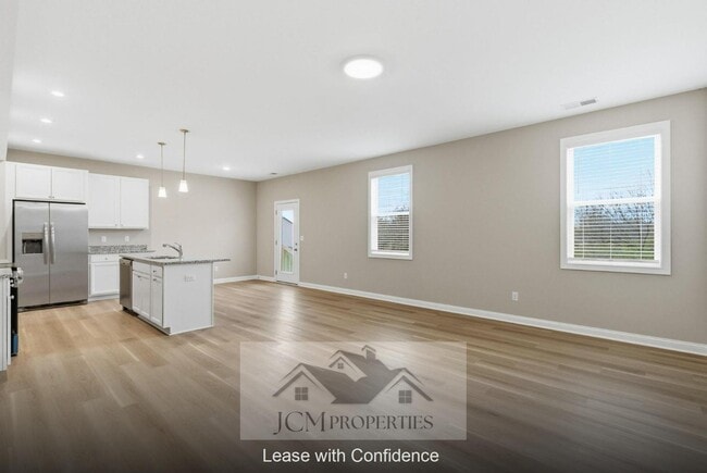 Building Photo - 117 Lambert Fld