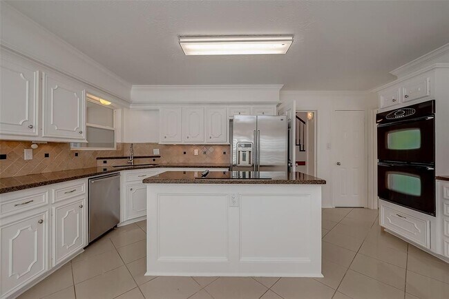 Building Photo - 20206 Cadogan Ct