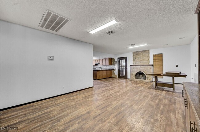 Building Photo - 6975 O'Bannon Dr