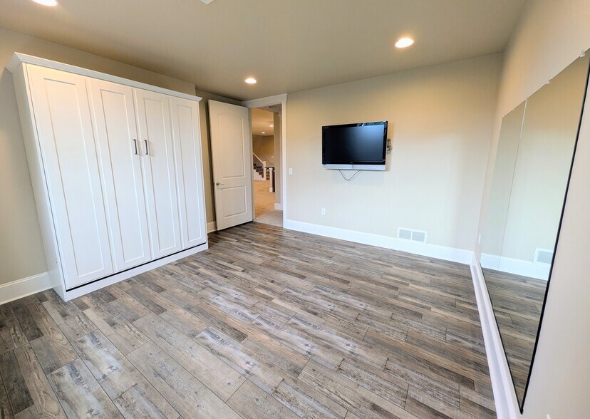 Building Photo - 6511 Crooked Stick Dr
