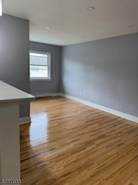 Building Photo - 336 E Westfield Ave