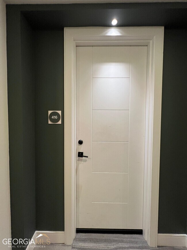 Building Photo - 788 West Marietta St NW