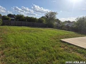 Building Photo - 6623 Highland Grass