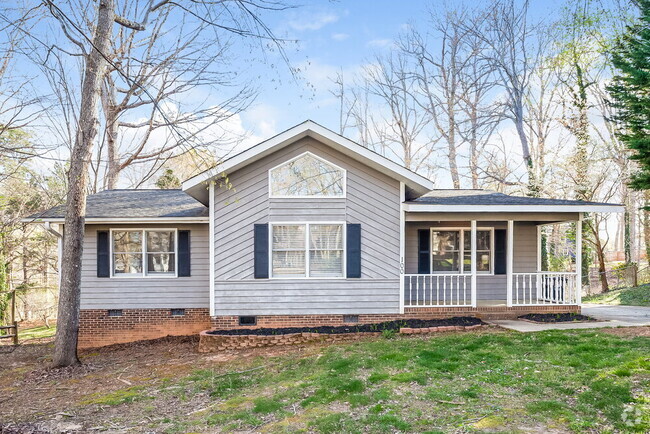Building Photo - 100 New Hampshire Rd