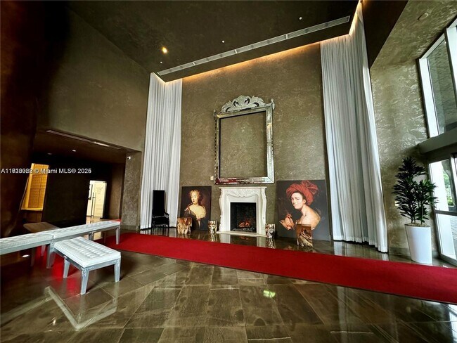 Building Photo - 485 Brickell Ave