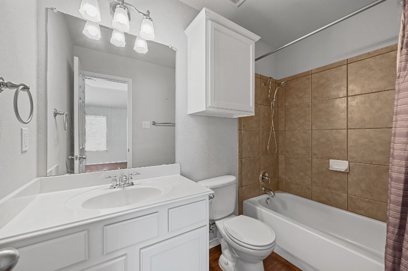 Building Photo - 10010 Voss Ave