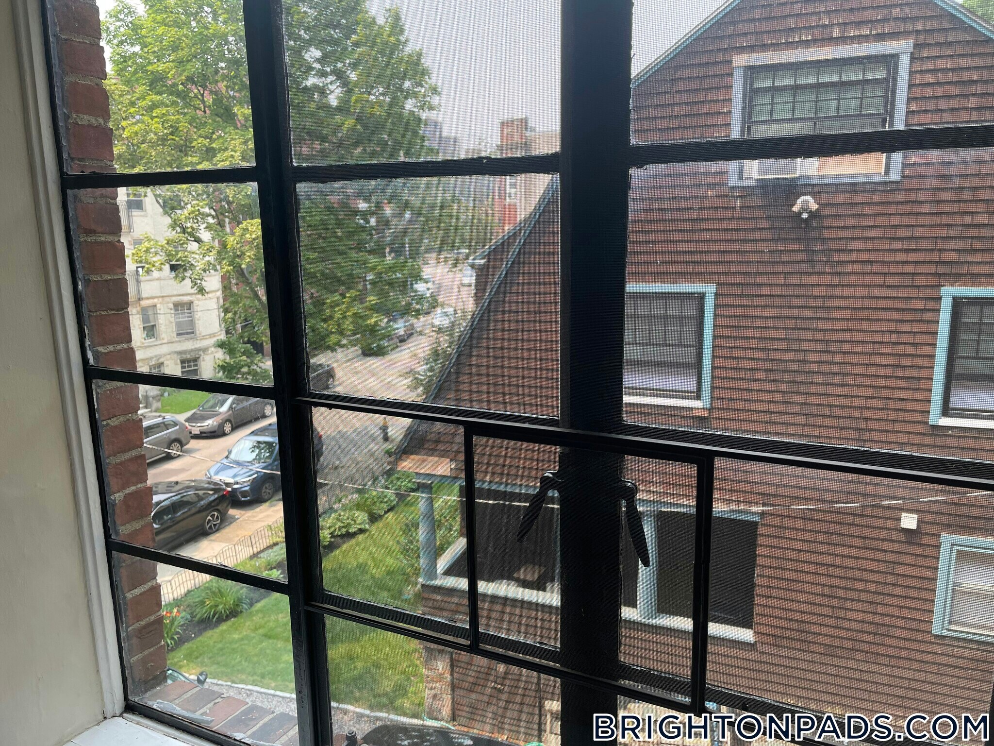 Building Photo - 97 Strathmore Rd