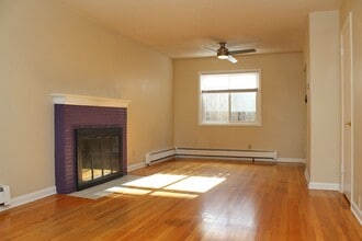 Building Photo - 1902-1910 N Kilpatrick St - Kenton