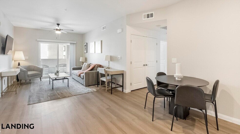 Building Photo - 760 S Boulder Hwy