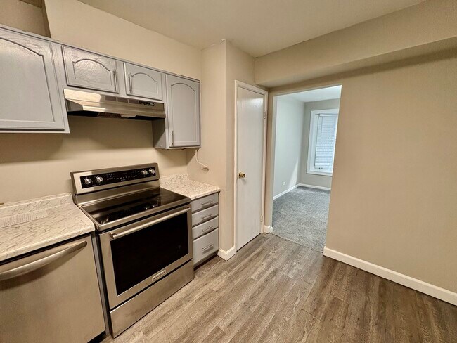 Building Photo - 207 Walker Dr