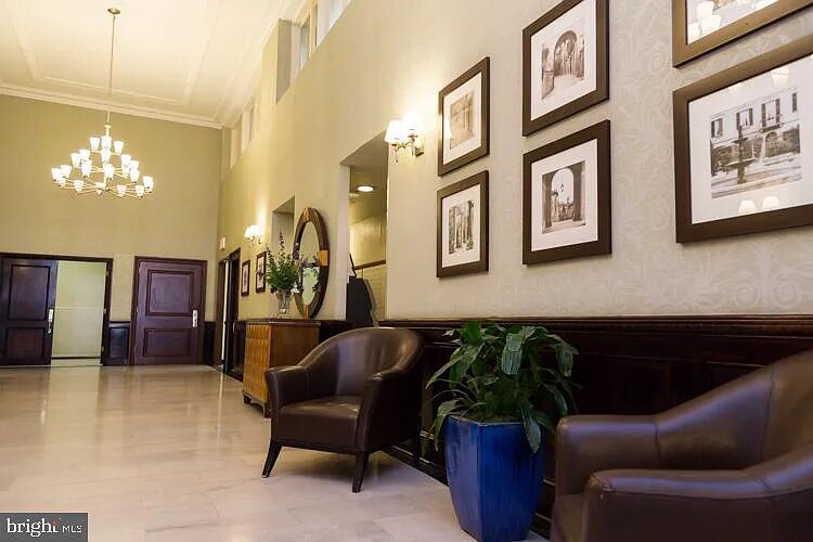 Building Photo - 1324 Locust St