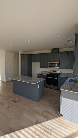 Building Photo - 3242 Seymour St