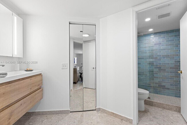 Building Photo - 6767 Collins Ave