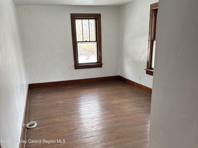 Building Photo - 1 Church St