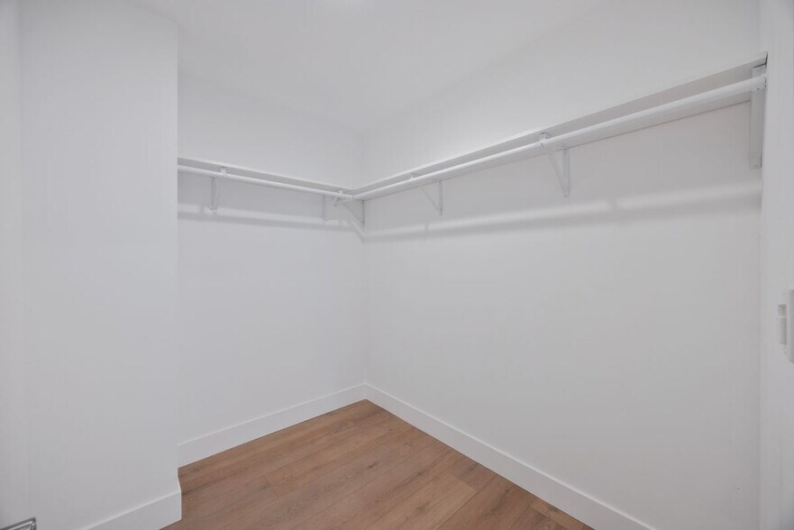 Building Photo - 12673 9th St