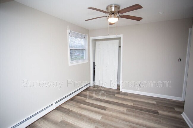 Building Photo - 19 Estate Rd