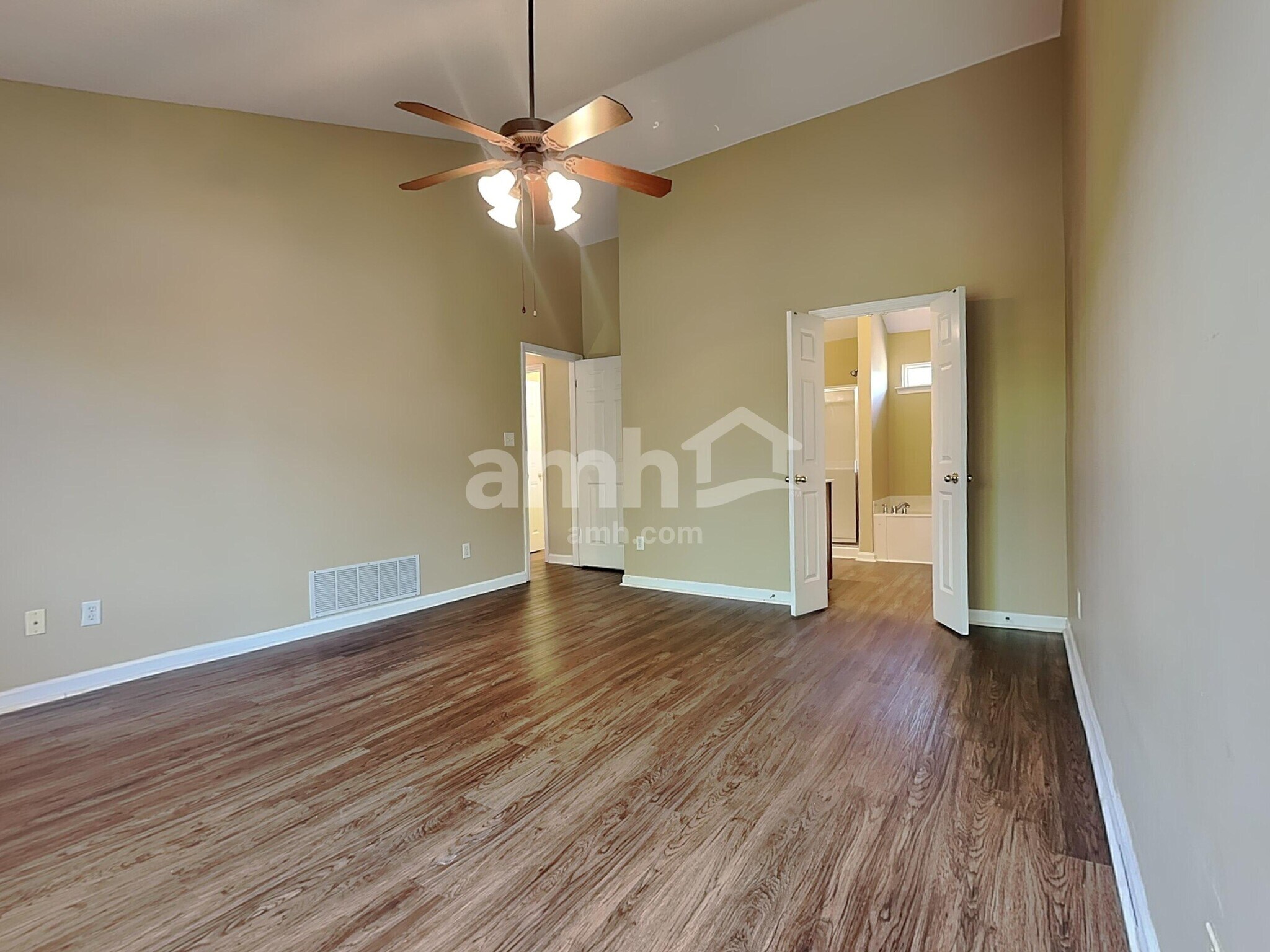 Building Photo - 11594 Milton Meadows Dr