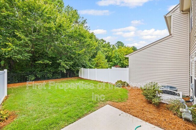 Building Photo - 9736 Springholm Dr