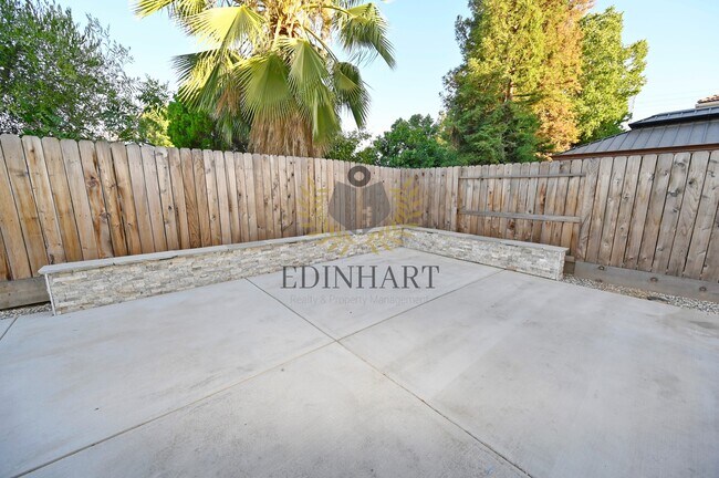 Building Photo - 4410 Langden Dr