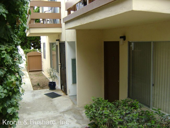 Building Photo - 5035 Del Monte Ave