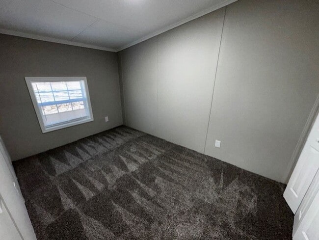 Building Photo - Discover this well-maintained 3-bedroom, 2-bath home in Lincolnton, NC,