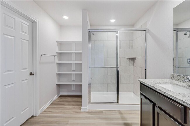 Building Photo - 1634 Comfy Wy