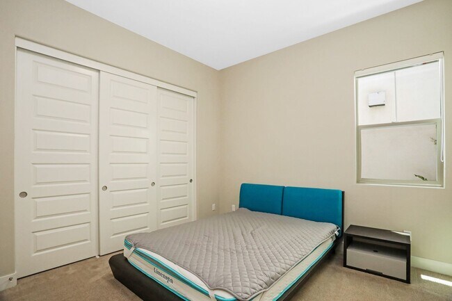 Building Photo - Elegant and Modern Living in Adagio in Cad...