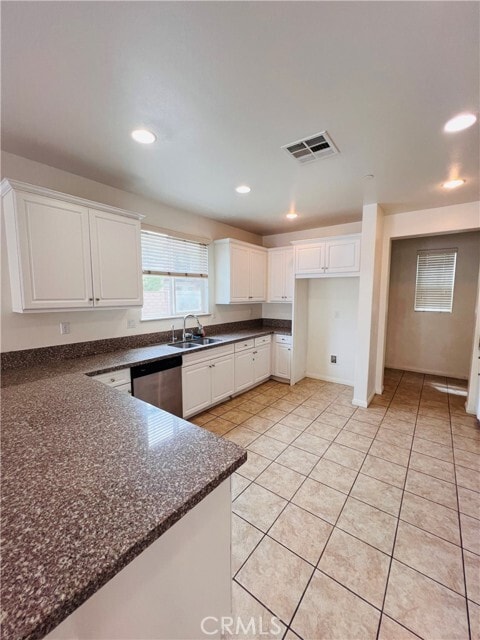Building Photo - 3022 E Via Corvina