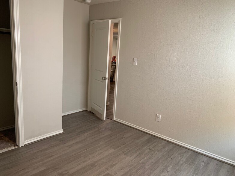 Building Photo - 4114 Mesa Cove