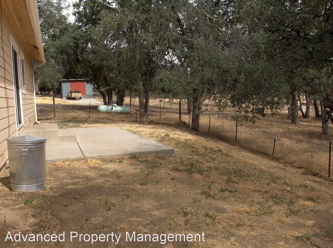Building Photo - 3 br, 2 bath House - 18244 Alps St.