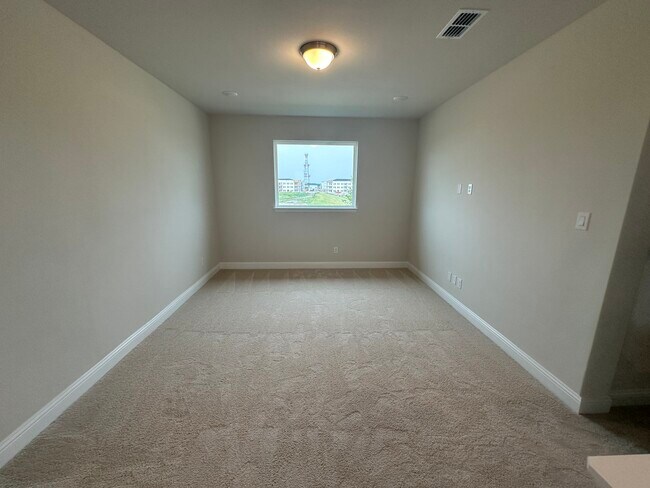 Building Photo - 10999 Tall Timbers Trl
