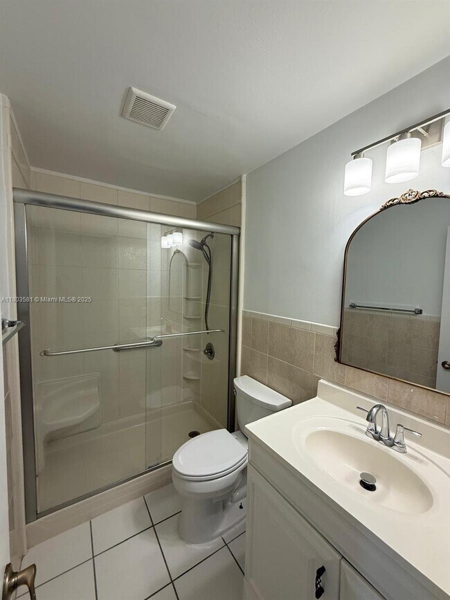 Building Photo - 17035 SW 107th Ct