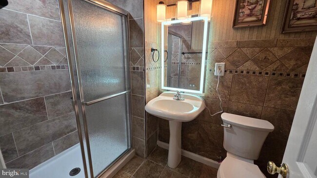Building Photo - 13 Wellspring Cir