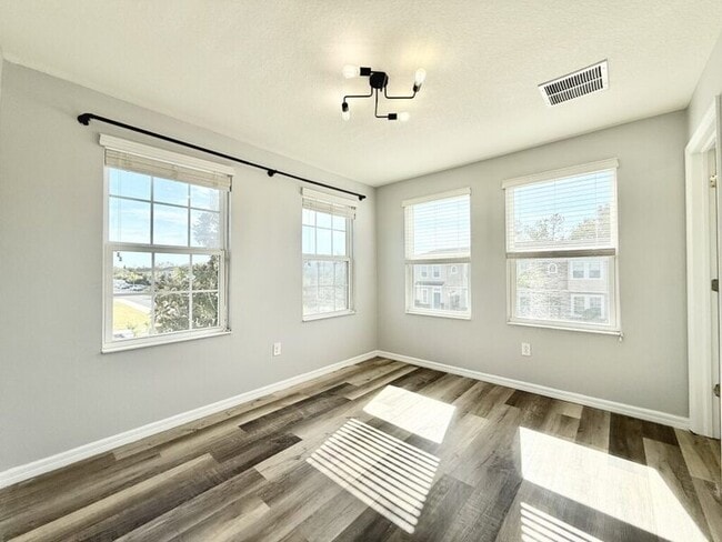 Building Photo - 7031 White Treetop Pl