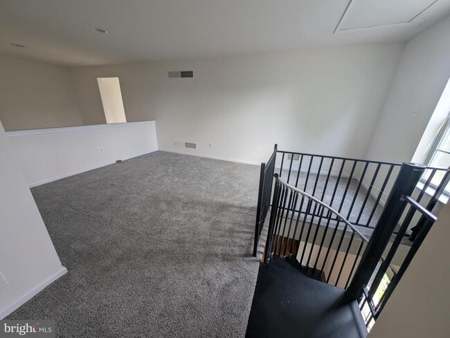 Building Photo - 204 River Birch Cir