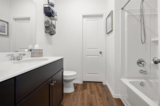 Building Photo - 257 Muscovy Dr