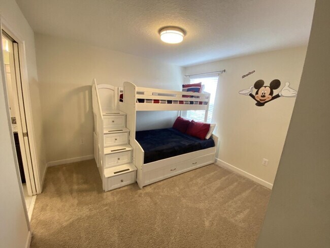 Building Photo - 9047 Stinger Dr