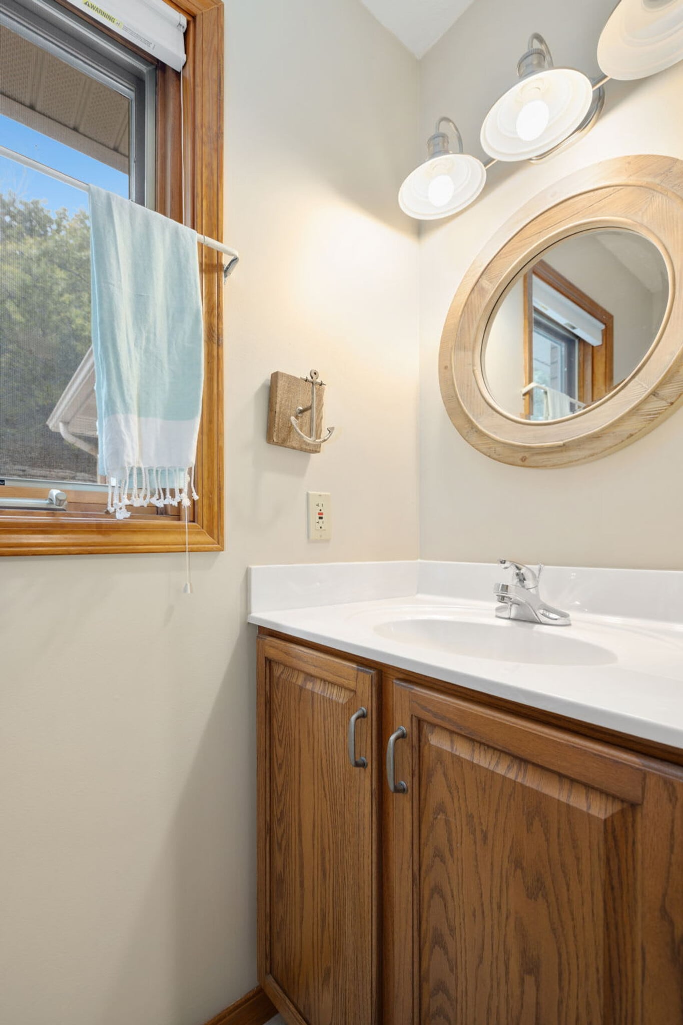 Building Photo - 814 County Rd 1524