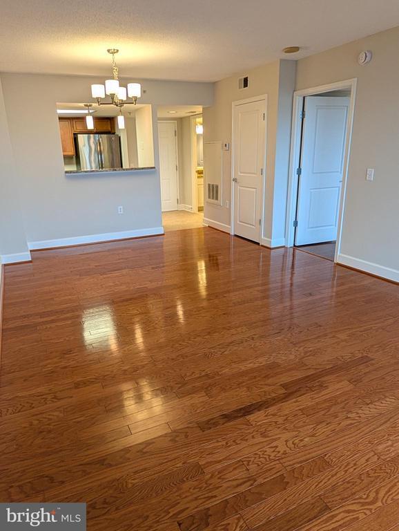 Building Photo - 11800 Sunset Hills Rd