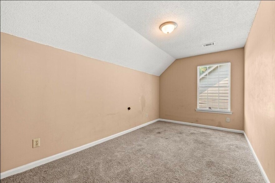 Building Photo - 3954 Chelsea Hill Dr